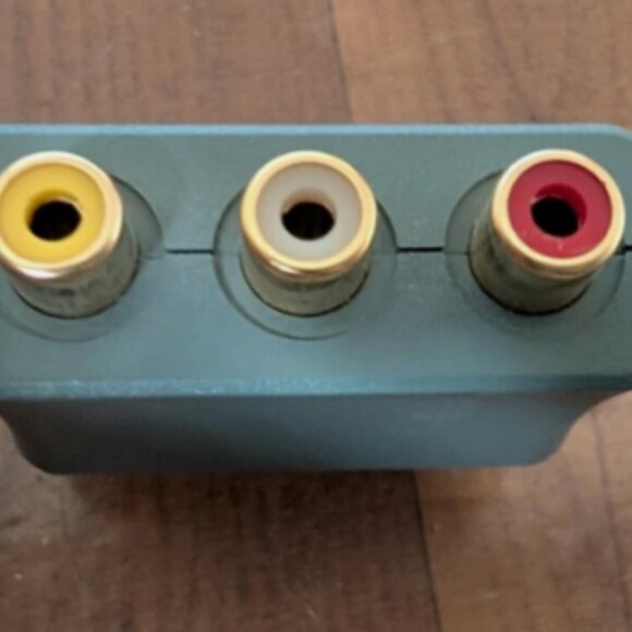 Microsoft Xbox 360 block scart adaptor to 3 RCA AV Audio Video Official - Picture 3 of 3